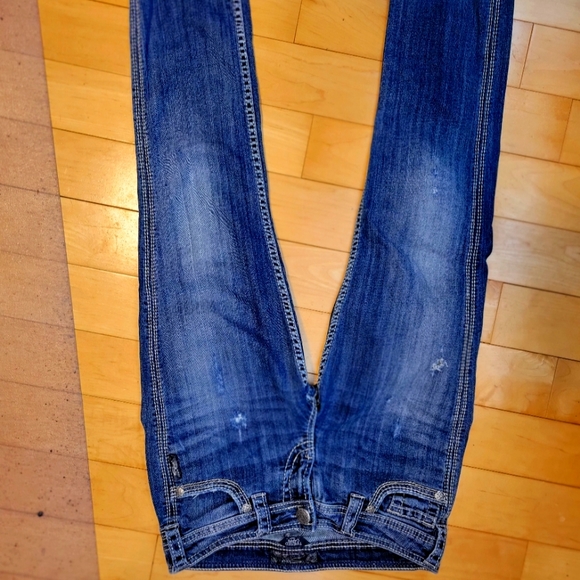 Silver Jeans Capri - Picture 3 of 9